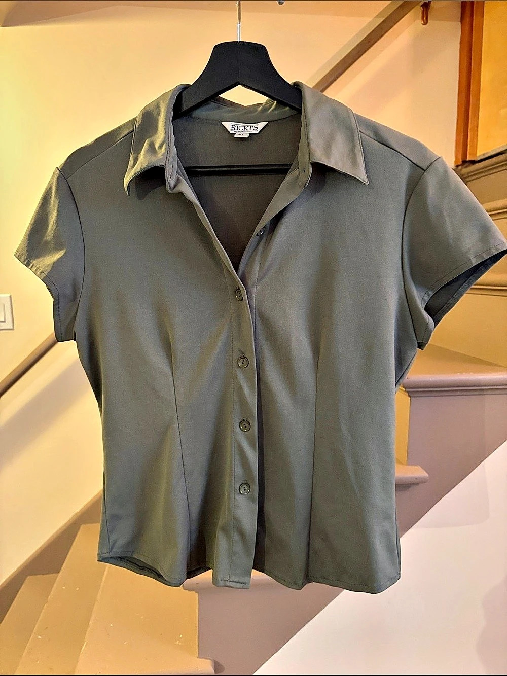 RICKI'S Short Sleeve Button Down in Olive